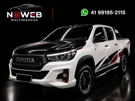 TOYOTA HILUX 2.8 GR SPORT 4X4 CD 16V DIESEL 4P AUTOMÁTICO TOYOTA HILUX 2.8 GR SPORT 4X4 CD 16V DIESEL 4P AUTOMÁTICO